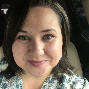 Meet your Posher, Lydia